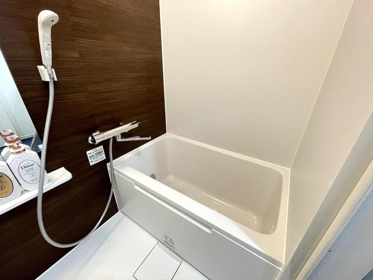Nishi-Ike Apartment Room 1 Tokyo, Japan — book Aparthotel