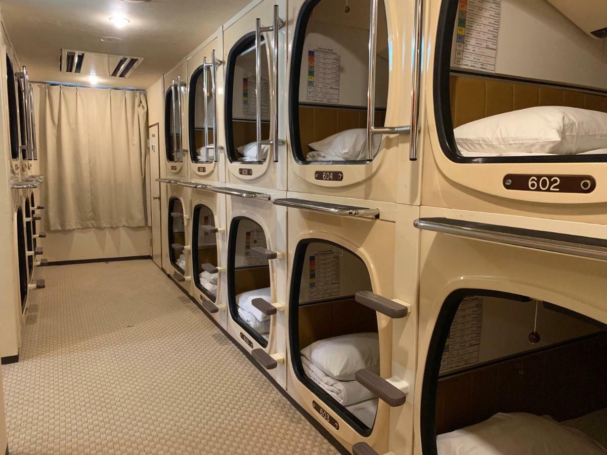 https://www.tokyo-hotels-now.com/data/Pictures/OriginalPhoto/8310/831066/831066875/tokyo-capsule-and-sauna-century-shibuya-caters-to-men-hotel-picture-5.JPEG
